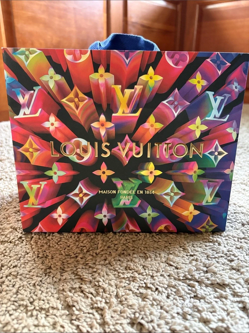Louis Vuitton Limited Edition 2019 shopping bag & unused gift tag with ribbon - Picture 8 of 13